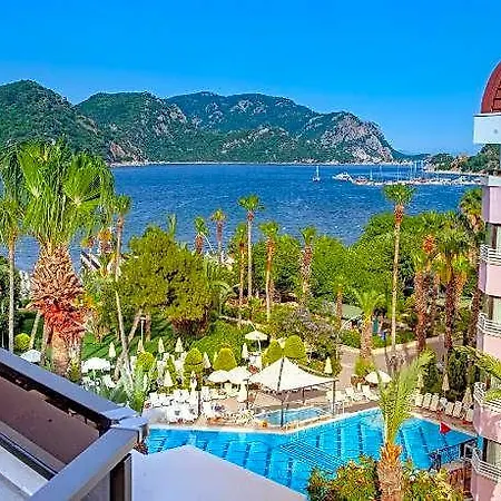 فندق Aqua 5*