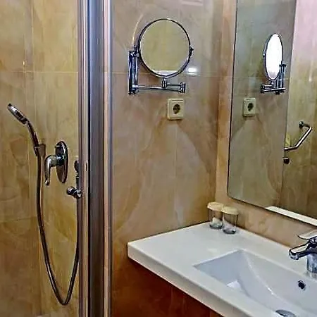 Aqua فندق 5*